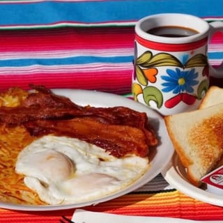 2 Eggs & Choice of Meat